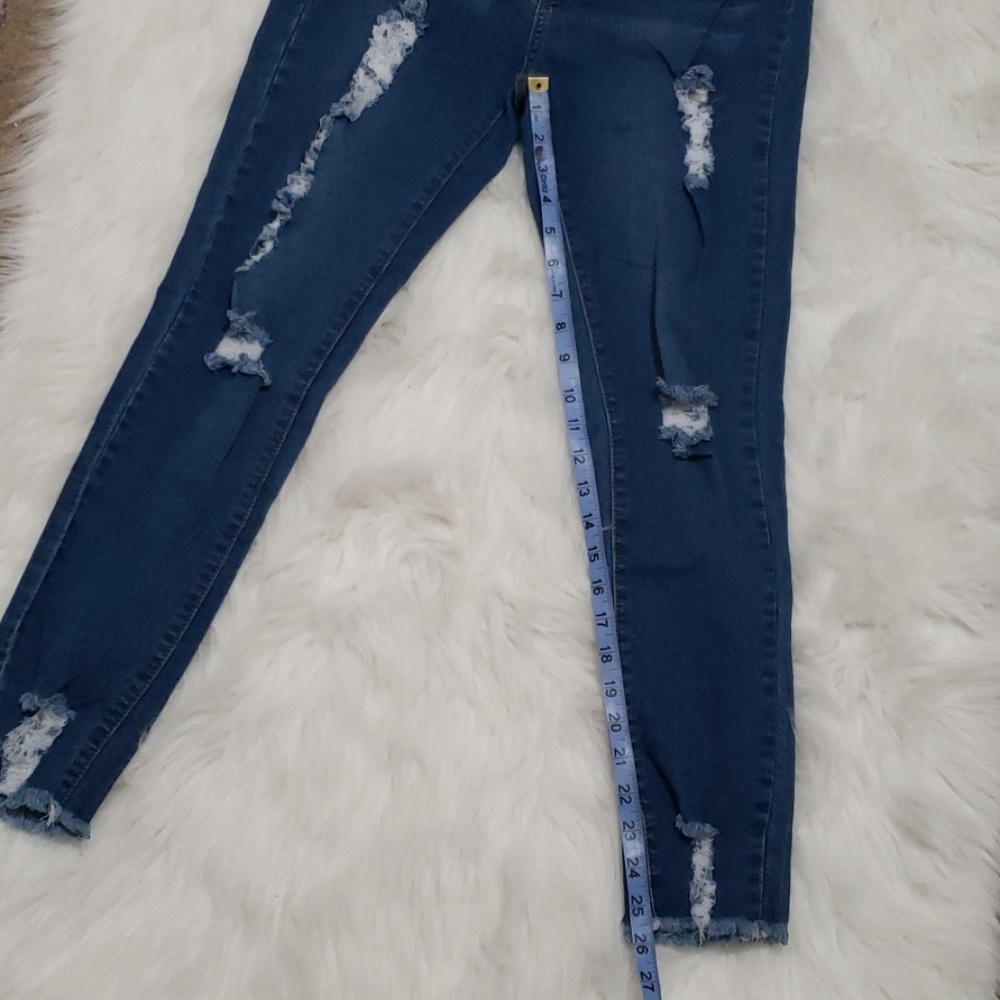 Distressed Jeans - Picture 7 of 7